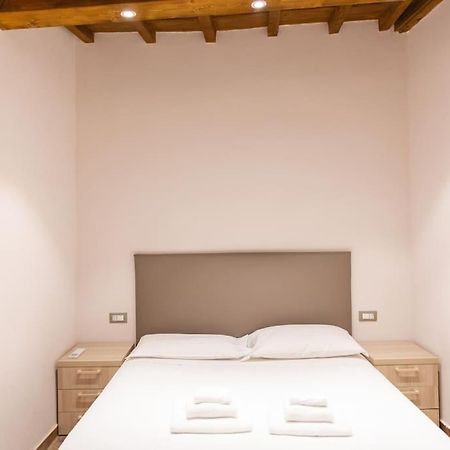 Cozy And Charmin 3Br Apartment Steps By Duomo Floransa Dış mekan fotoğraf