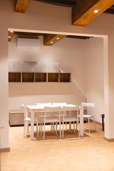 Cozy And Charmin 3Br Apartment Steps By Duomo Floransa Dış mekan fotoğraf