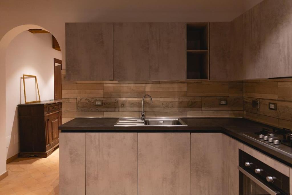 Cozy And Charmin 3Br Apartment Steps By Duomo Floransa Dış mekan fotoğraf