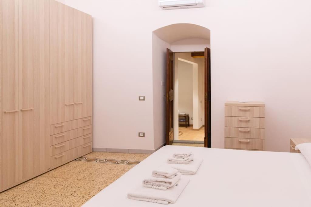 Cozy And Charmin 3Br Apartment Steps By Duomo Floransa Dış mekan fotoğraf