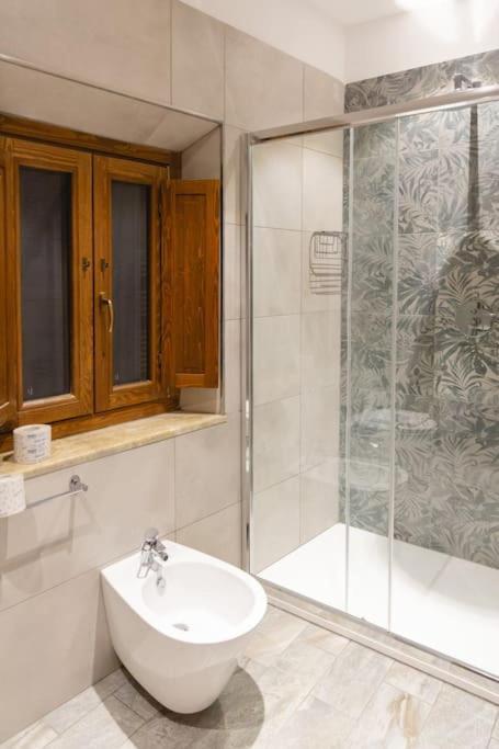 Cozy And Charmin 3Br Apartment Steps By Duomo Floransa Dış mekan fotoğraf